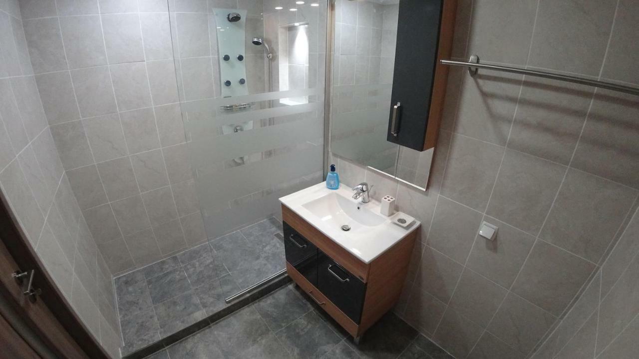 Riky Apart Mountain View Apartment Sinaia Exterior foto